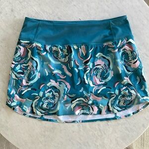 EUC Athleta Run with It 14” Skort